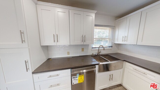 Foto del edificio - 6229 La Tijera Blvd