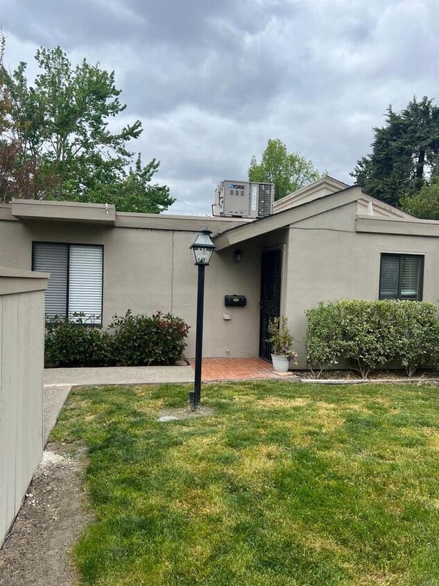 Foto principal - Stockton 2 Bedroom 1 Bathroom Condo