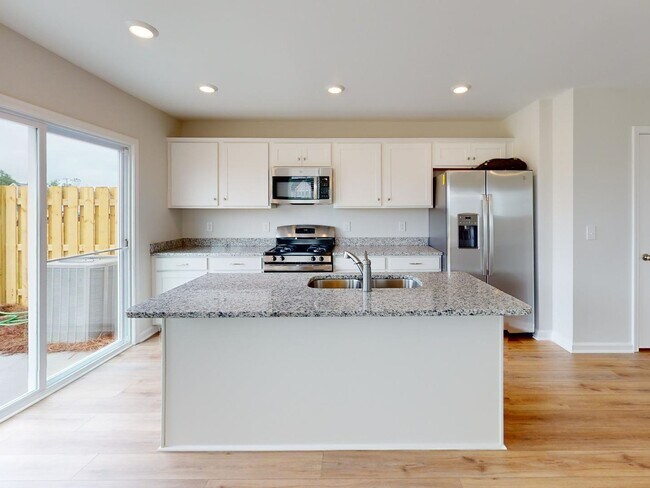Building Photo - 1303 Snead Lane