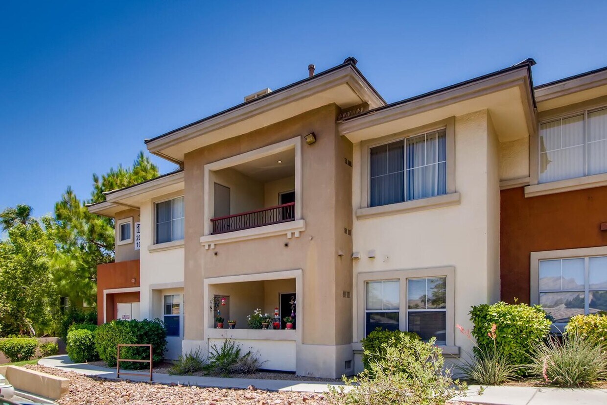 Primary Photo - Gorgeous 2nd Floor Gated Summerlin Communi...