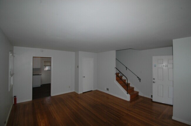 Foto del edificio - 1401 Dowling Blvd