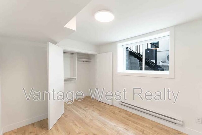 Photo du bâtiment - 830-830 Westview Way