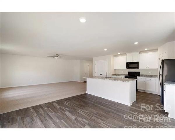 Foto del edificio - 9412 Creedmore Hills Dr