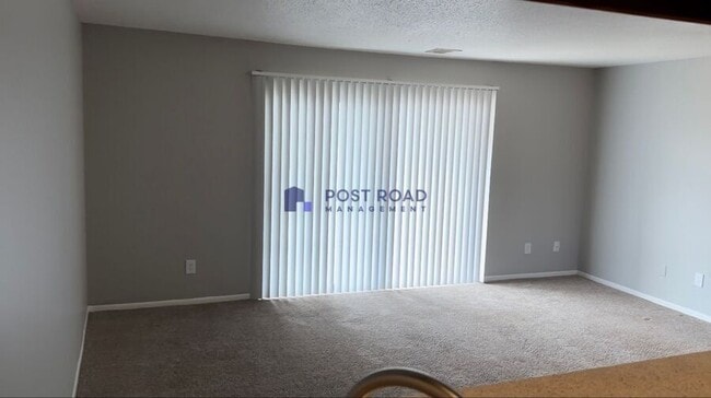 Foto del edificio - 585 W 27th St S