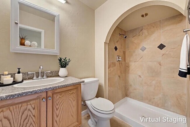 Foto del edificio - 5033 Avery Ln