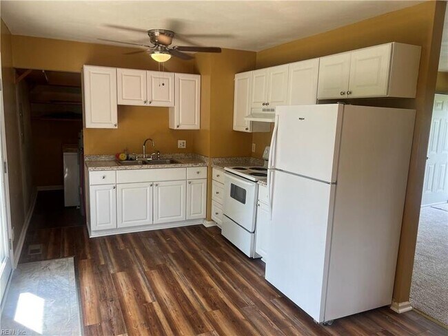 Building Photo - 458 Longstreet Ln