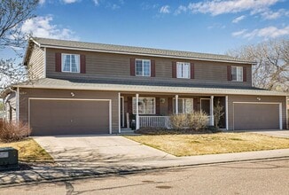 Building Photo - 1725 Rowan Ln