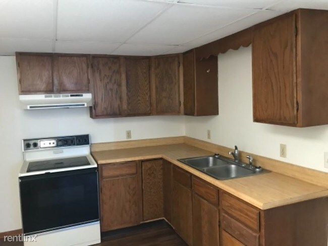 Building Photo - 300 Westland Dr