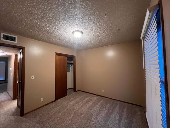 Foto del edificio - 6816 W Par Ln