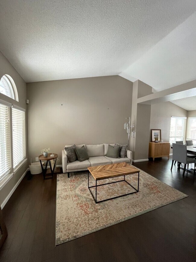 Building Photo - 4BR/3BA Home in Highlands Ranch!!