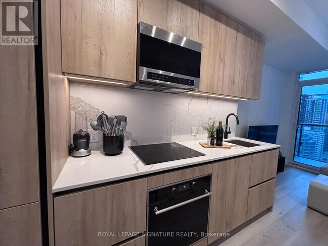Photo du bâtiment - 127 Broadway Ave