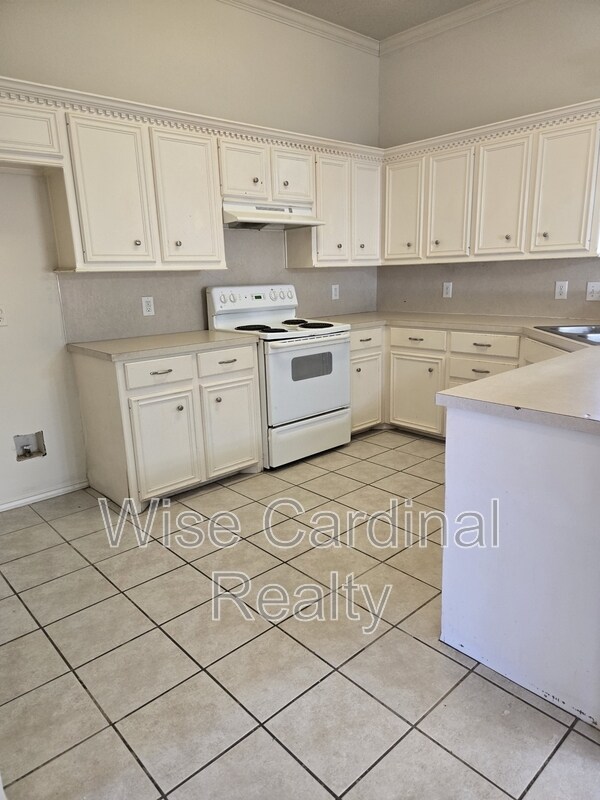 Building Photo - 5121 Albany Ave