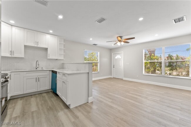 Building Photo - 2398 54th Terrace SW