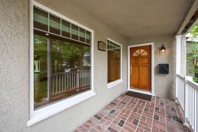 Building Photo - 4120 Laurelgrove Ave