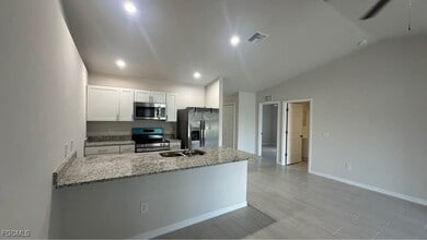 Building Photo - 509 SE 4th Terrace