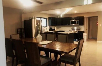 Building Photo - 711 N Hyannis Port St