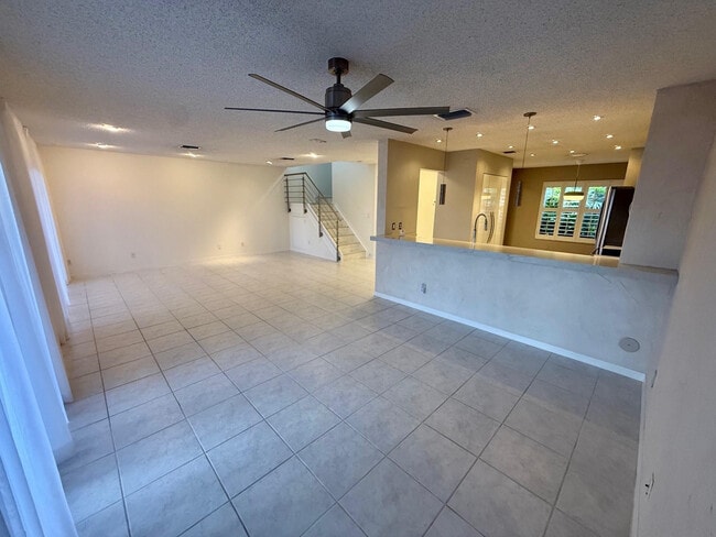 Building Photo - 1654 SW 109th Terrace