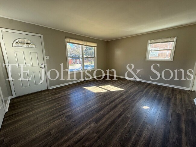 Foto del edificio - Cozy Greensboro Home with Modern Comforts