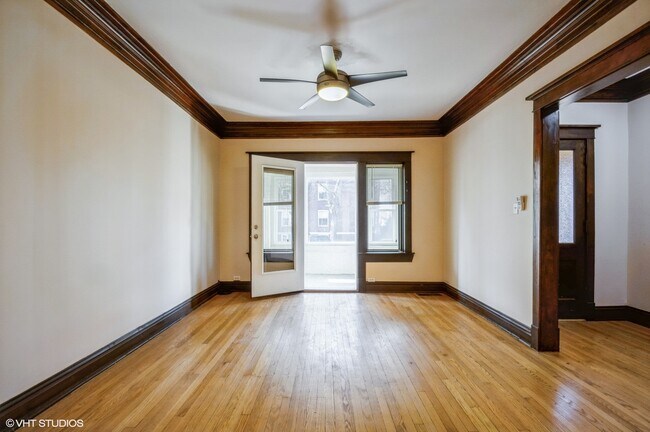 Building Photo - 4723 N Washtenaw Ave