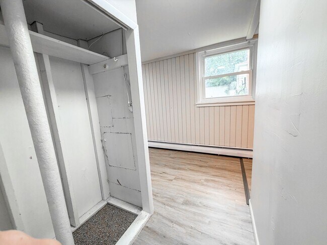 Foto del edificio - 515 W Oak St