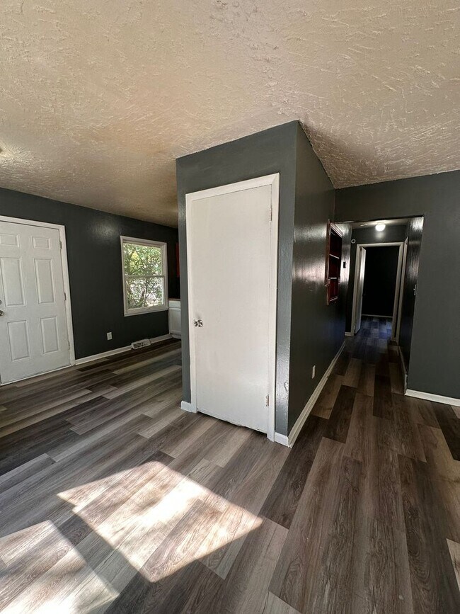 Building Photo - 3502 Spruce