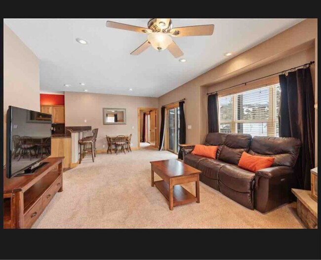Foto del edificio - 168 Buck Ridge Rd