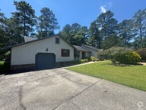 Building Photo - 3619 Thorndike Dr