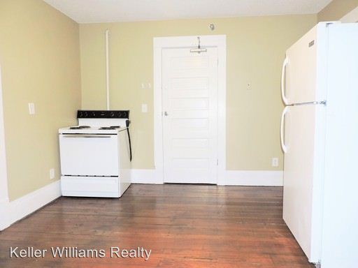 Building Photo - 305 Montgomery St