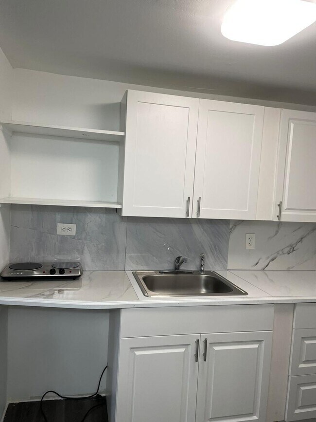 Foto del edificio - 8030 NW 36th Pl