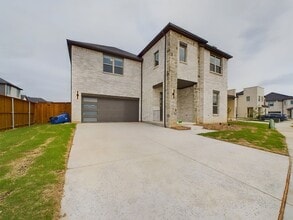 Building Photo - 11192 Hocking Hills Dr