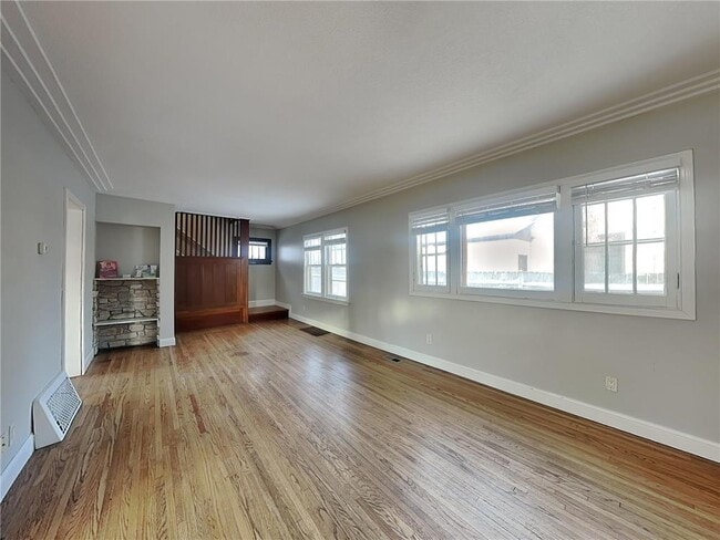 Foto del edificio - 3610 Oakdale Ave N