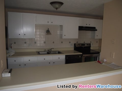 Building Photo - 8404 Muldoon Ct