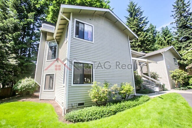 Foto del edificio - Charming 2 Bed 2 Bath Condo in Redmond