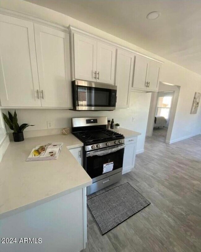 Foto del edificio - 1533 E Garfield St