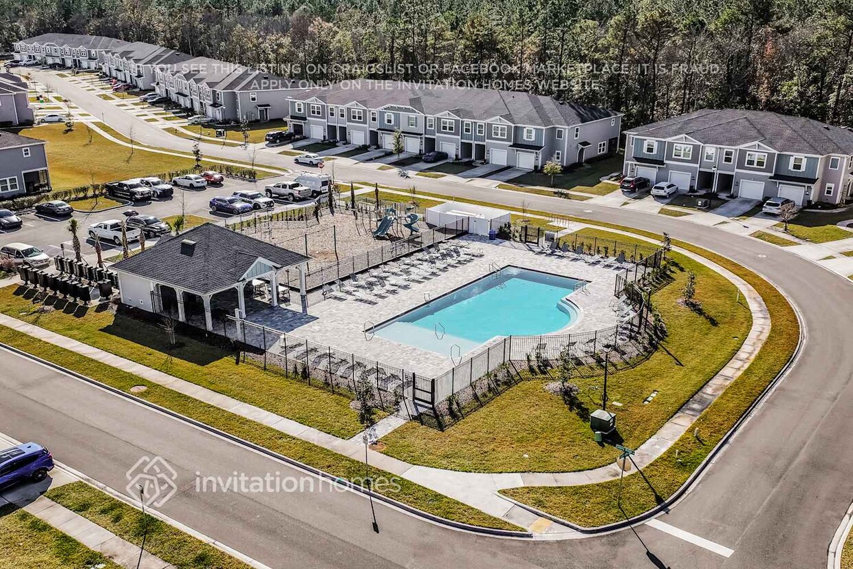 Foto del edificio - 210 Sweet Lemon Ln