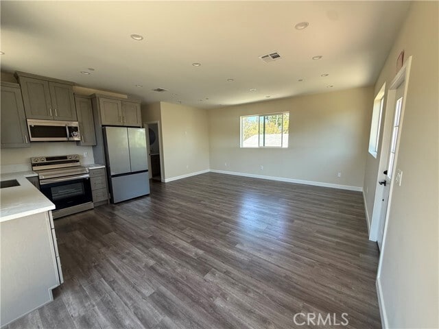 Building Photo - 15362 Valerio St
