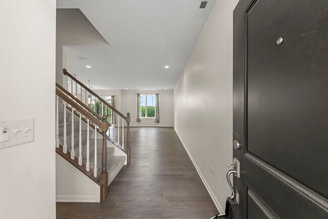 Foto del edificio - 4200 Calder Ln