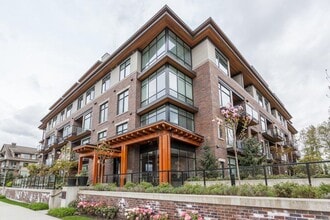 Building Photo - 260 Salter St