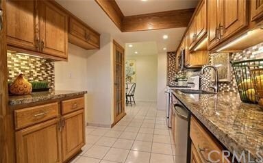 Building Photo - 2827 Park Vista Ct