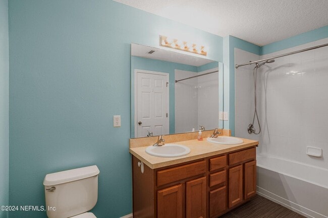Building Photo - Beautiful 2/2.5 in Fleming Island