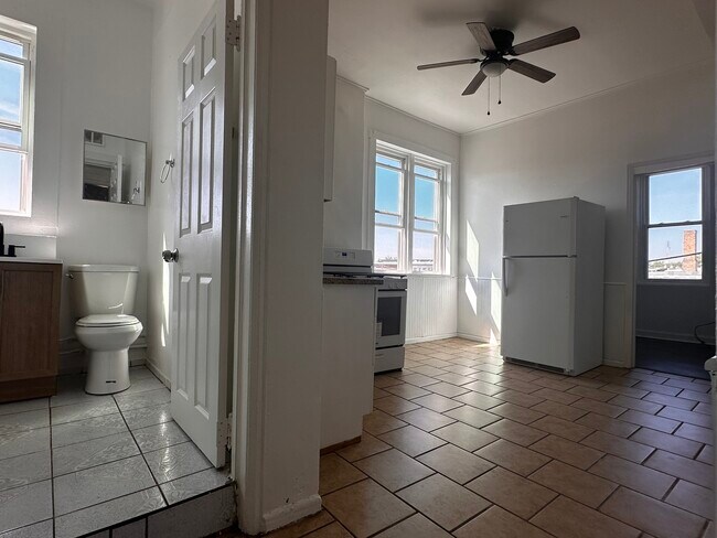 Foto del edificio - 1448 S Rockwell St