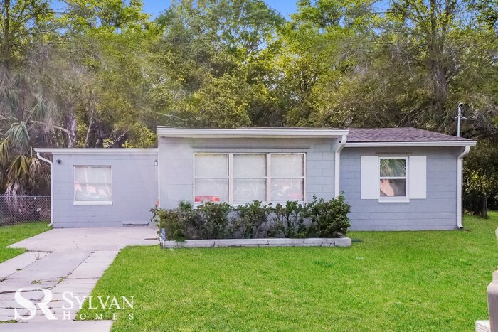 Primary Photo - This adorable home is ready for you