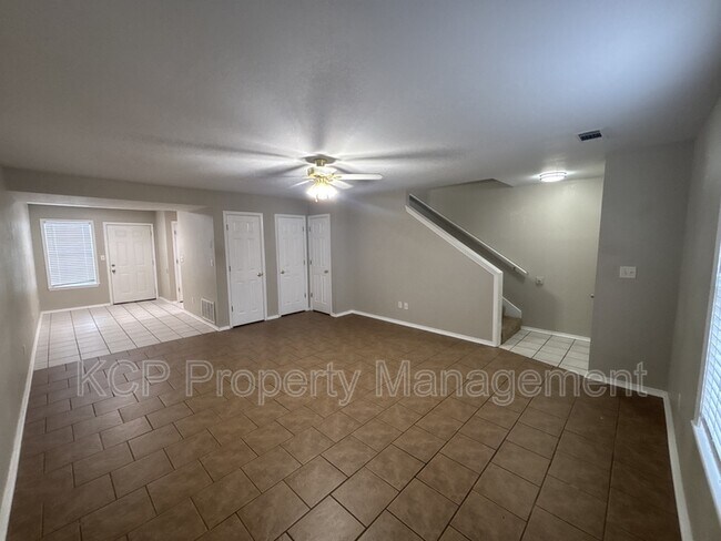 Foto del edificio - 1115 Farley Cir