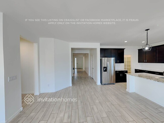 Building Photo - 518 W Magena Dr
