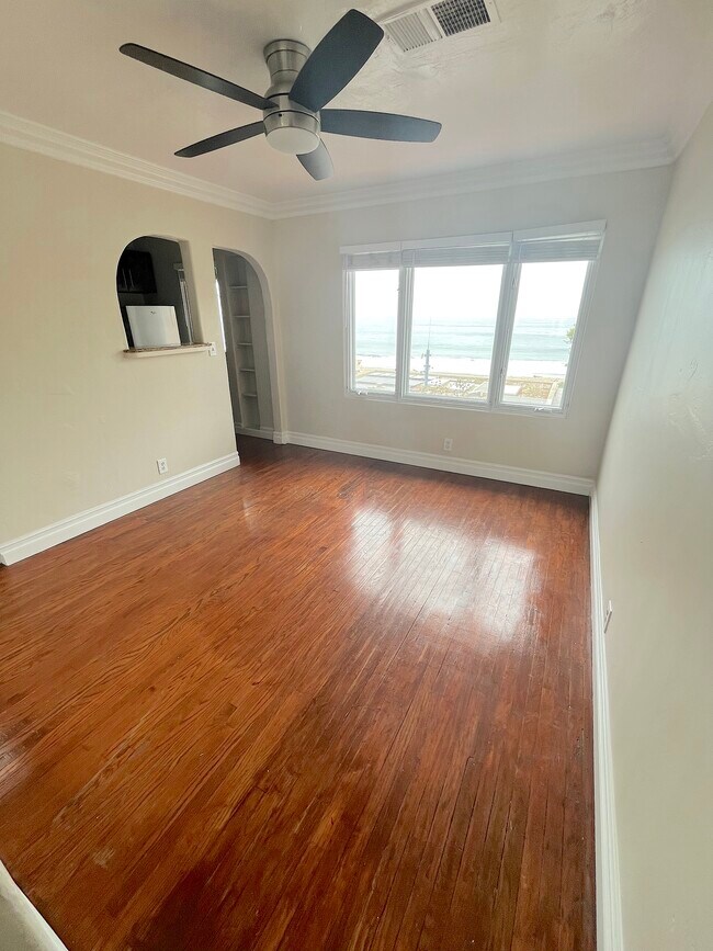 212 Coast N Hwy Unit 8, Laguna Beach, CA 92651 Apartments in Laguna