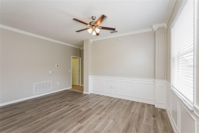 Foto del edificio - 15472 Long Cypress Dr