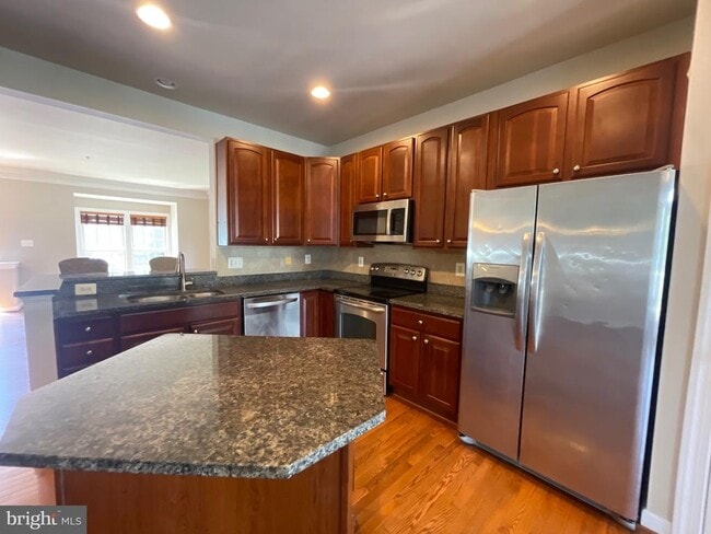 Building Photo - 3550 Tabard Ln