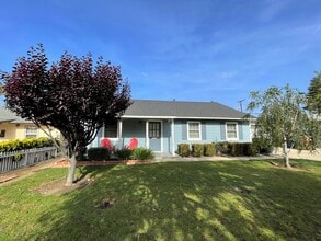 Building Photo - 281 S Brent St