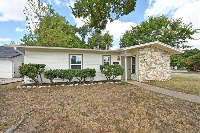 Building Photo - 1130 Gardner Rd