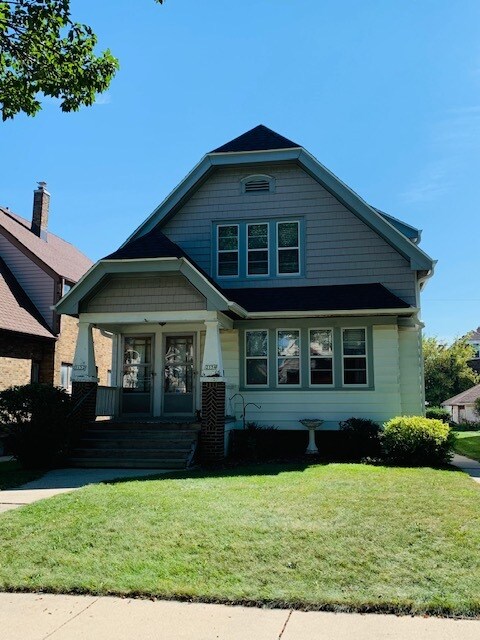 Primary Photo - 2154 S 66th St